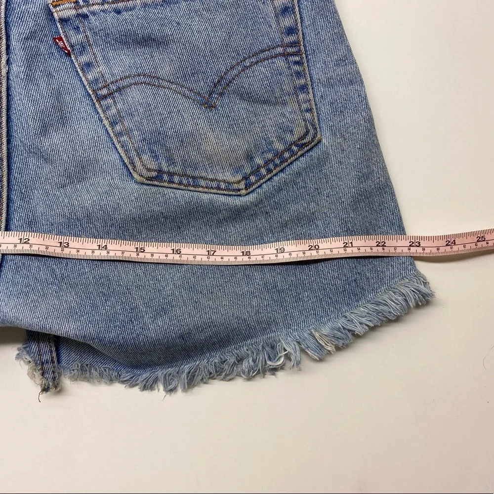 Levi’s 505 straight leg Reg fit denim cutoffs 33W - Picture 4 of 6